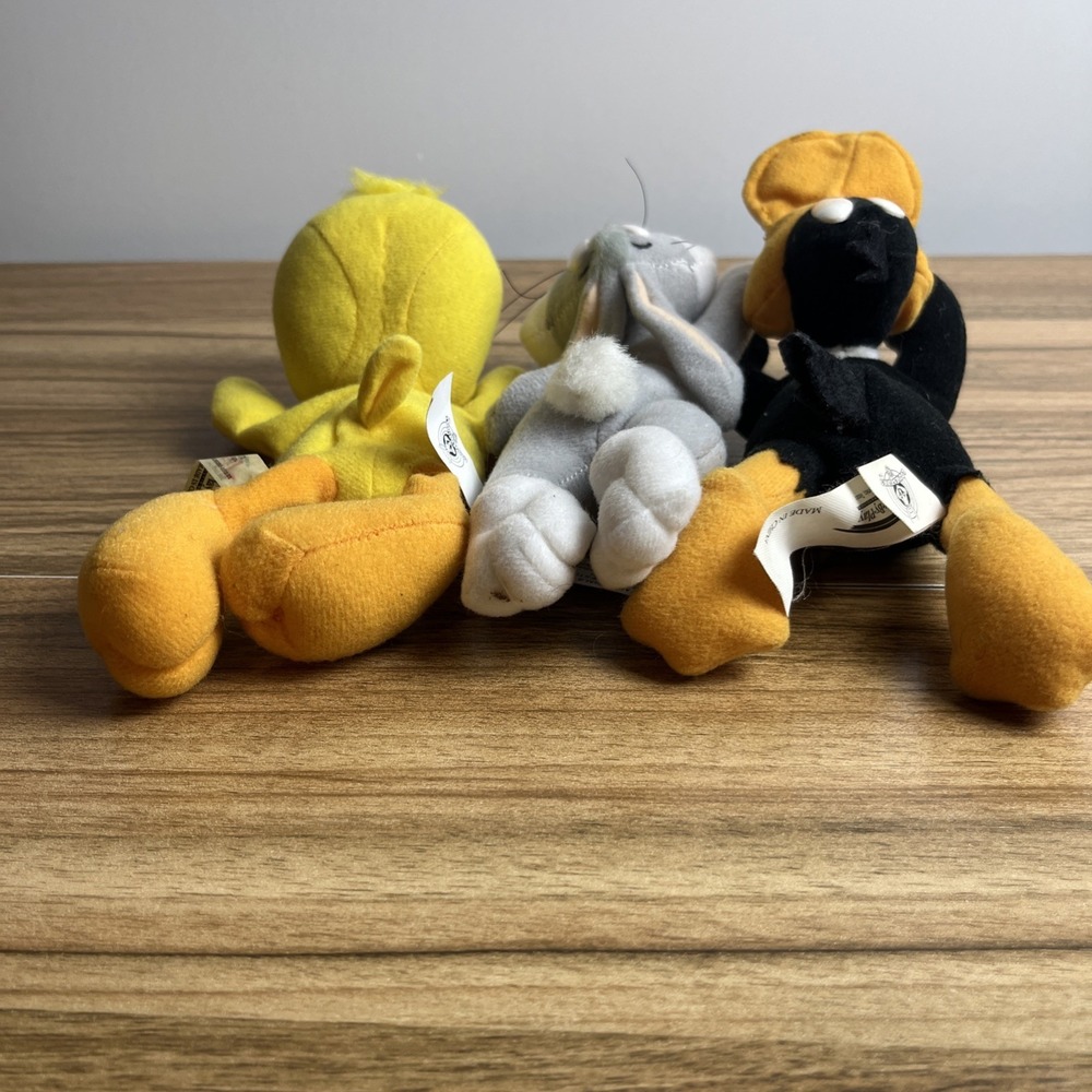 Vintage Looney Tunes 1997 Daffy Duck Bugs Bunny & Tweety Plush Play By Play Bean - Picture 4 of 13